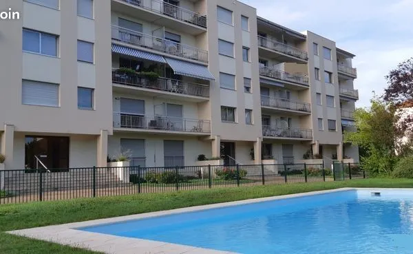 T2 de standing 50 m² avec piscine, tennis et parking