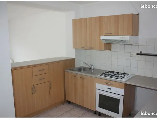 Maison avec locataires