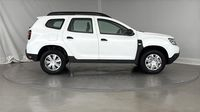 Dacia Duster 1.5 Blue dCi 115ch Confort 4x4 — photo 4