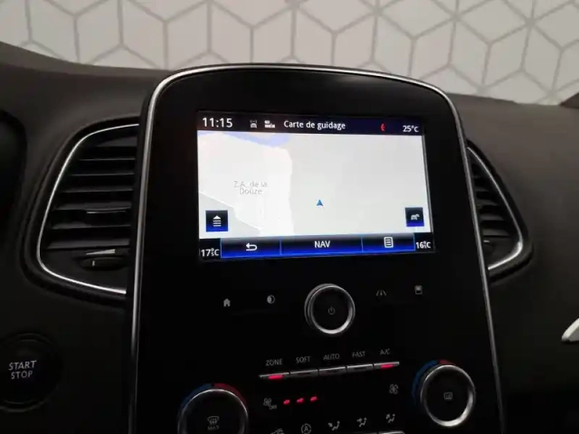 Renault Scenic grand  dci 110 energy — photo 39