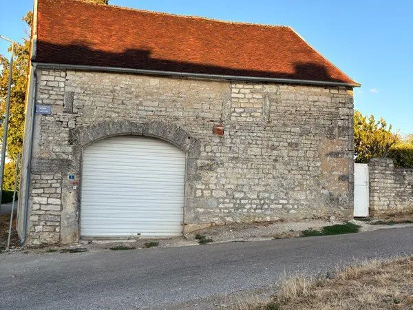 Grange 85m2 :Parfaite pour atelier, stockage ou garage