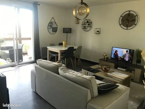 Appartement T2 44 m² avec balcon, parking et piscine - Blois Saint-Georges