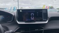 Peugeot 208 1.2 Hybrid 145ch Allure e-DCS6 — photo 28