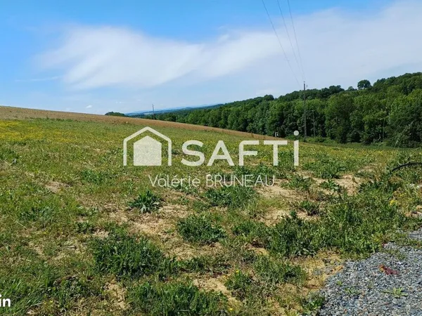 Terrain 1300 m² MONTFA