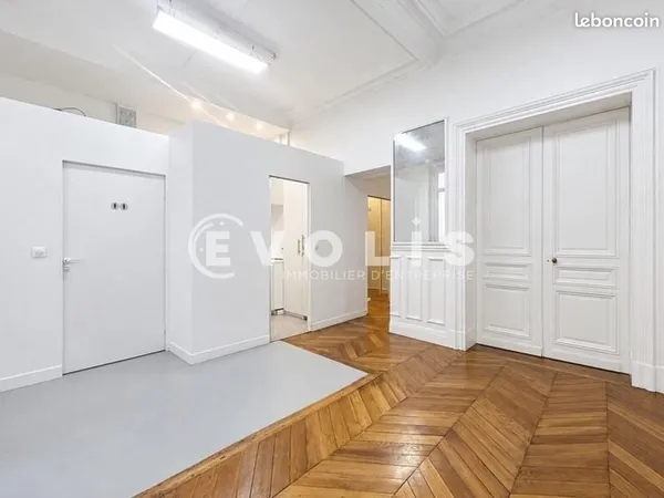 Bureaux 102 m²