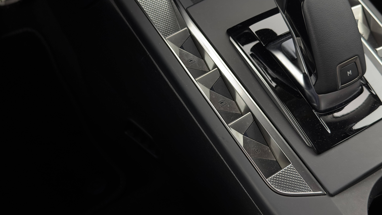 DS 3 Hybride 136 e-DCT6 — photo 26