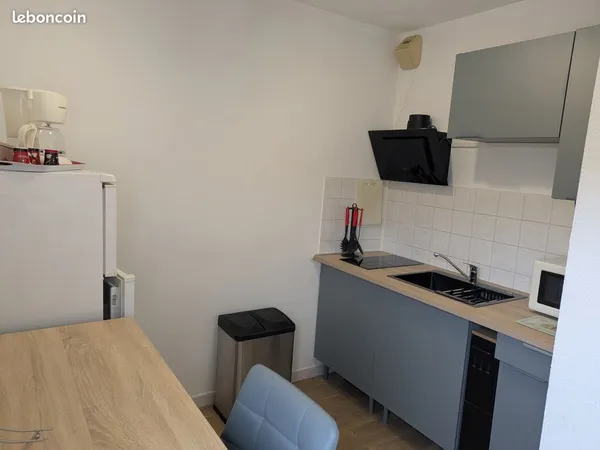 Studio meublé cavaillon refait à neuf