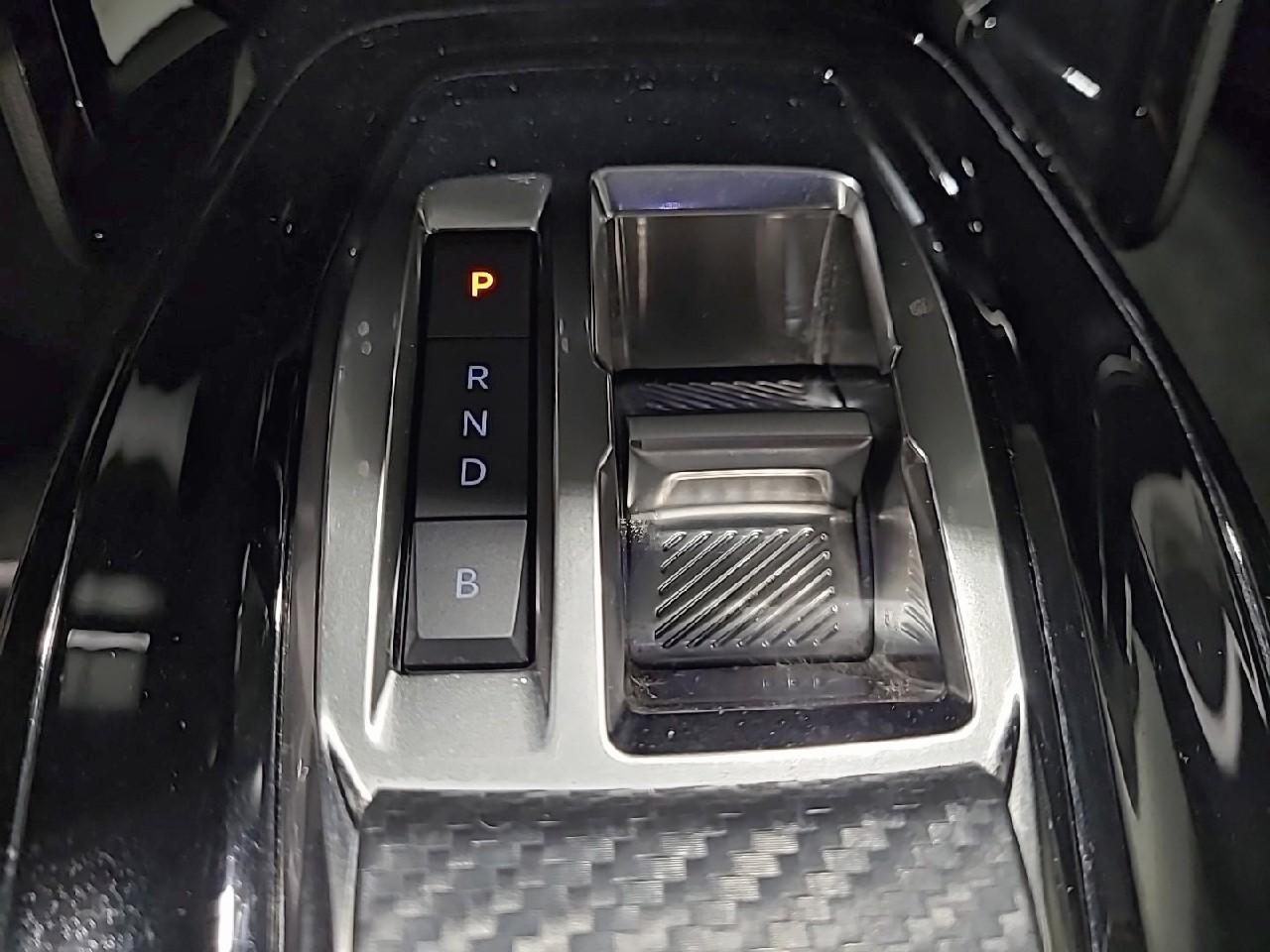 Peugeot 208 electrique 50 kwh 136ch gt — photo 21