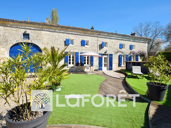 Maison 7 pièces 199 m²