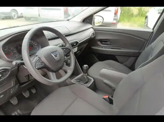 Dacia Sandero 1.0 sce 65ch essential — photo 9