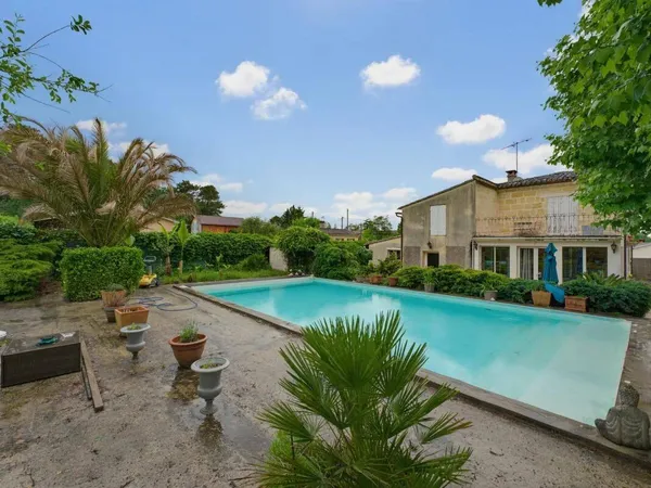Maison 9 pièces 197 m²