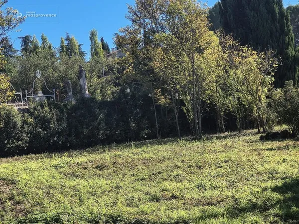 Terrain à bâtir de 441 m² à AUBIGNOSC (04)