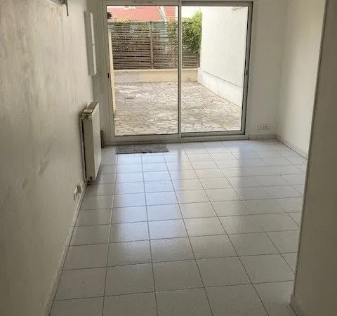 Studi de 22 m2 + 31 m2 de terrasse
