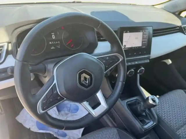 Renault Clio 1.5 blue dci 100ch evolution — photo 15