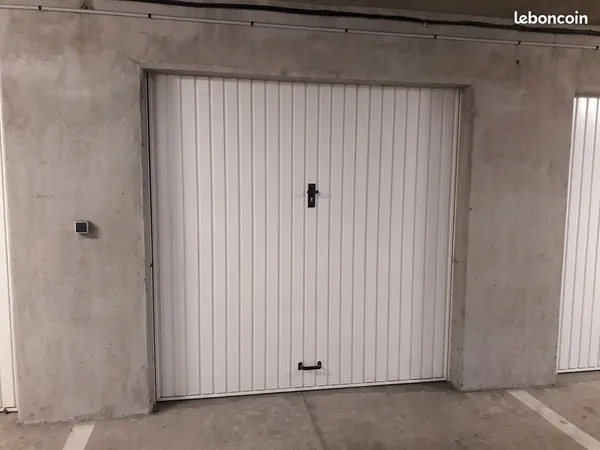 Garage sécurisé en sous-sol Hénin-Beaumont - Commissariat Police
