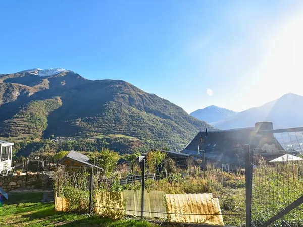 Sazos 65, maison de village de 70 m² à rénover avec jardin et vue panoramique sur les montagnes !