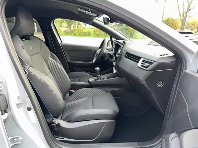 Renault Clio tce 90 ch gsr2 — photo 29