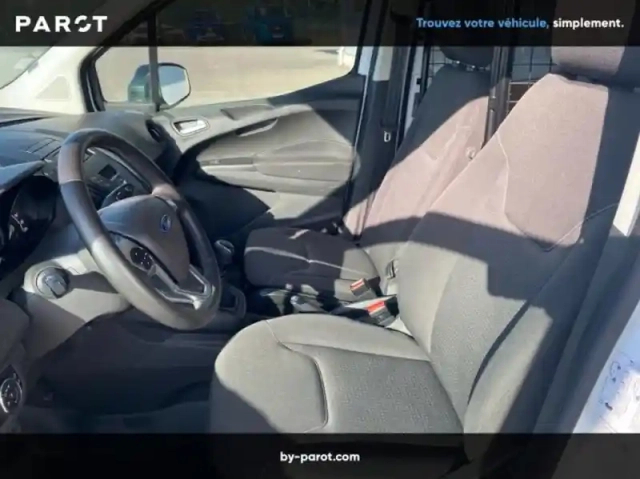 Ford Transit Courier fourgonnette 1.0e 100ch stop&amp;start trend — photo 10