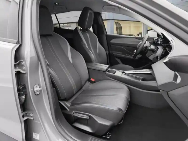 Peugeot 408 hybrid 136 e-dcs6 gt — photo 9