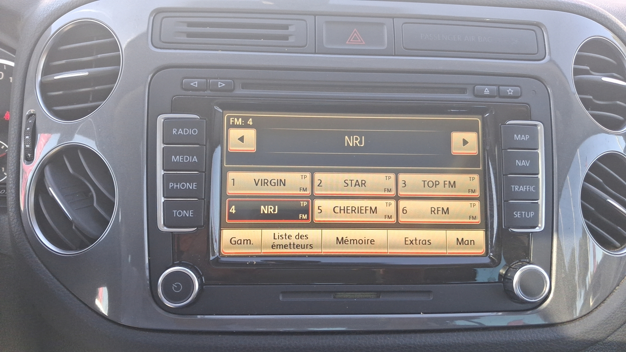 Volkswagen Tiguan 2.0 TDI 140 FAP BlueMotion Technology — photo 19