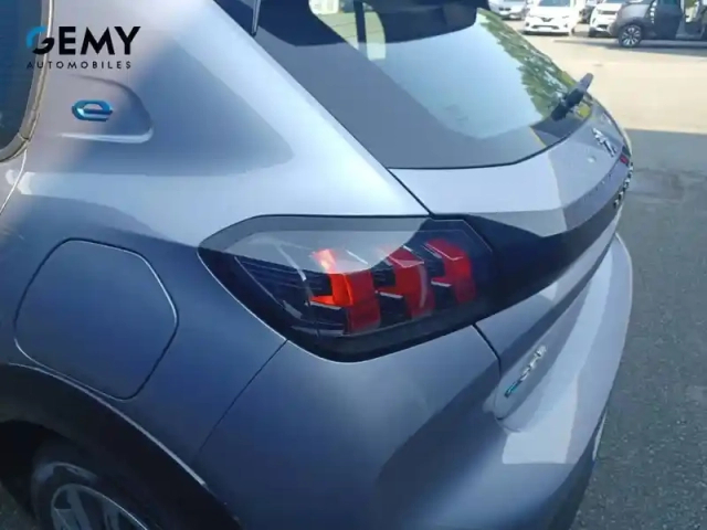 Peugeot 208 electrique 50 kwh 136ch — photo 20