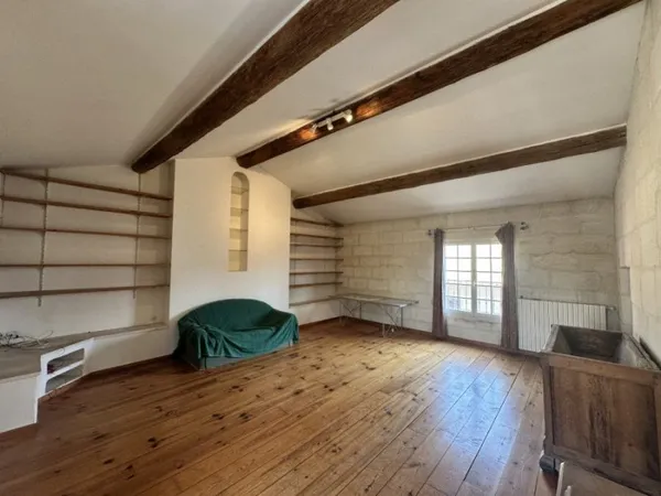 Maison 7 pièces 210 m²