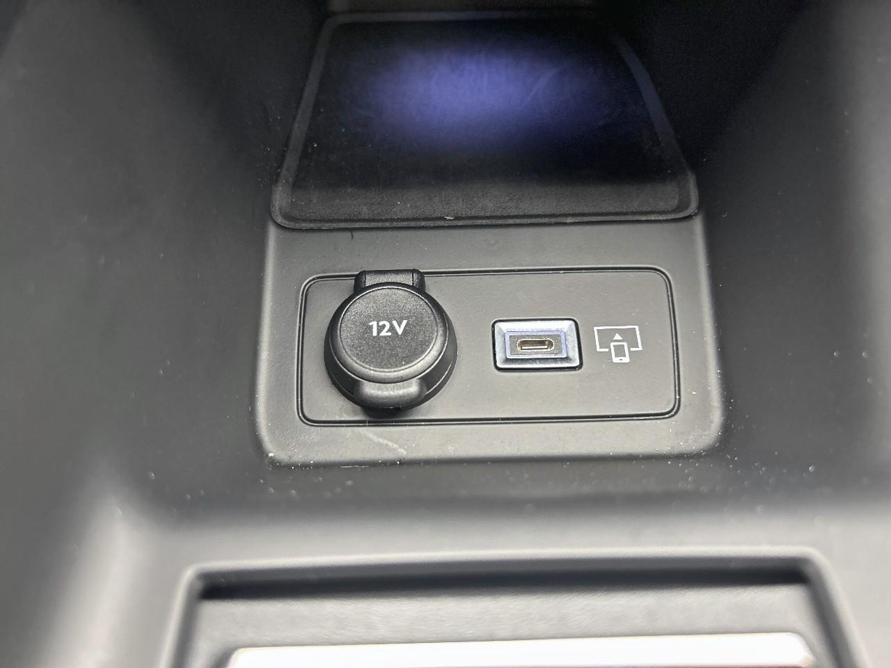 Peugeot 308 phev 225 e-eat8 gt — photo 20