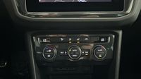 Volkswagen Tiguan 2.0 TDI 150ch Connect Euro6d-T — photo 26