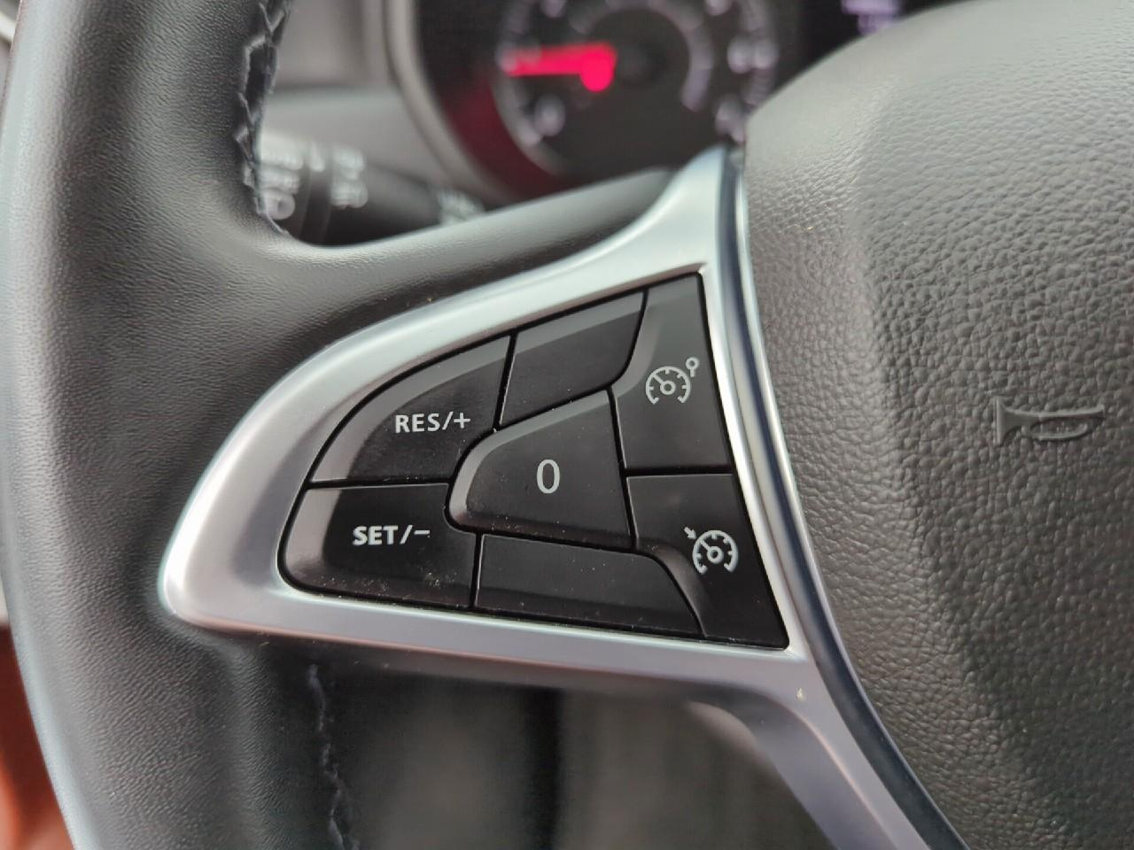 Dacia Duster tce 150 fap 4x2 edc confort — photo 25