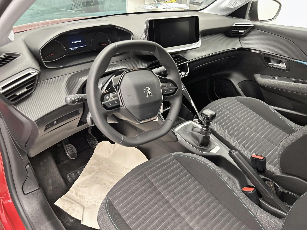 Peugeot 208 puretech 100 s&s bvm6 style — photo 9