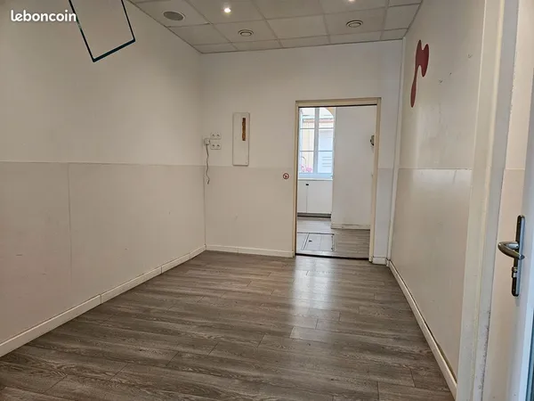 Local commercial 33 m² TOULOUSE