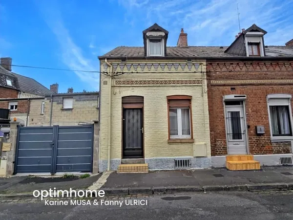 HIRSON (02) - Maison 2 chambres avec cour et remise. Idéal investisseurs !