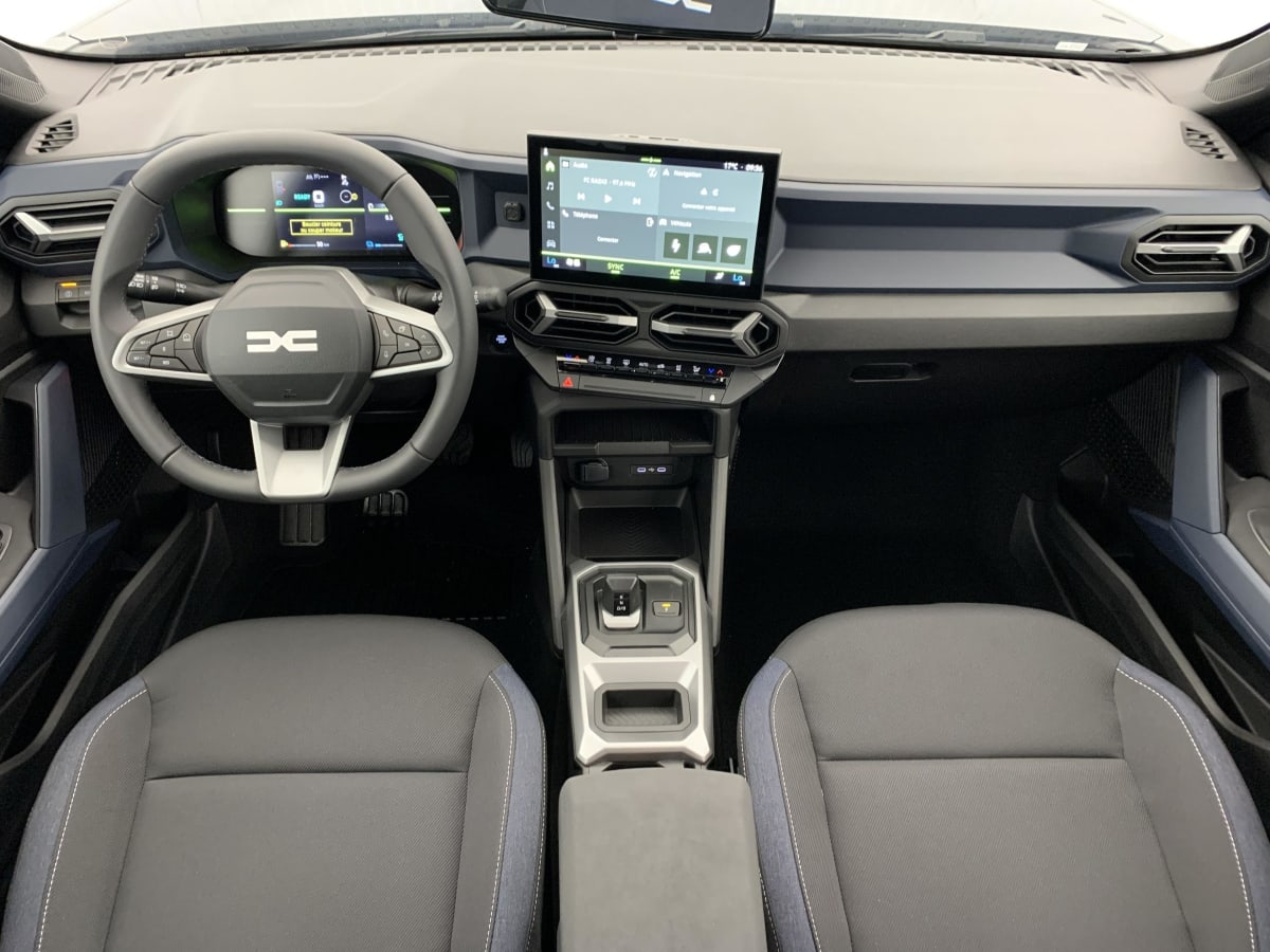 Dacia Bigster — photo 12