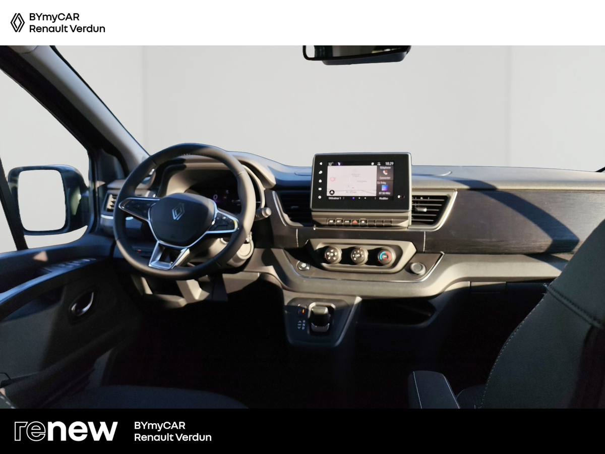 Renault Trafic Blue dCi 170 auto — photo 9