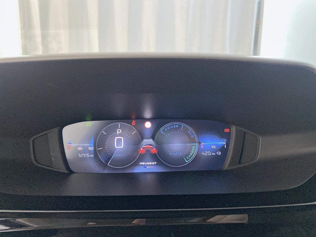 Peugeot 308 hybrid 145 e-dcs6 allure — photo 13