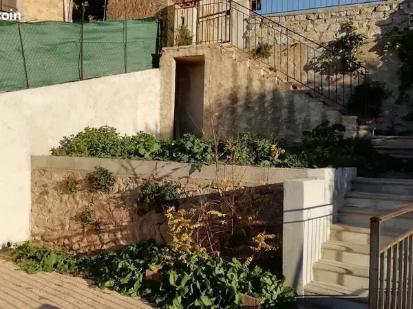 APPARTEMENT AVEC TERRASSE ET JARDINET. LIBRE autour du 10/11/2026 (Date définitive à confirmer)