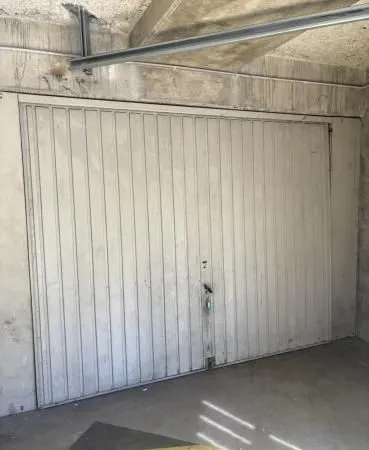 Garage/box 16 m² Bordeaux