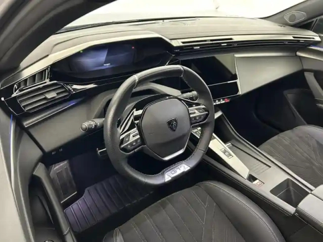 Peugeot 308 phev 180ch gt e-eat8 + toit ouvrant — photo 10