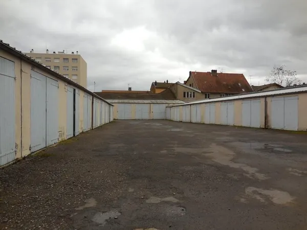Stationnement Location Mâcon   63€