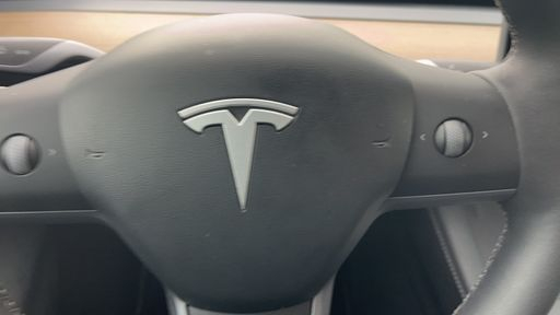 Tesla Model Y 295 - Rwd – 2023 – 42151 km – Électrique – Boîte Automatique — photo 16