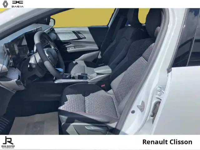 Renault Clio 1.8 e-tech 160ch full hybrid techno — photo 8
