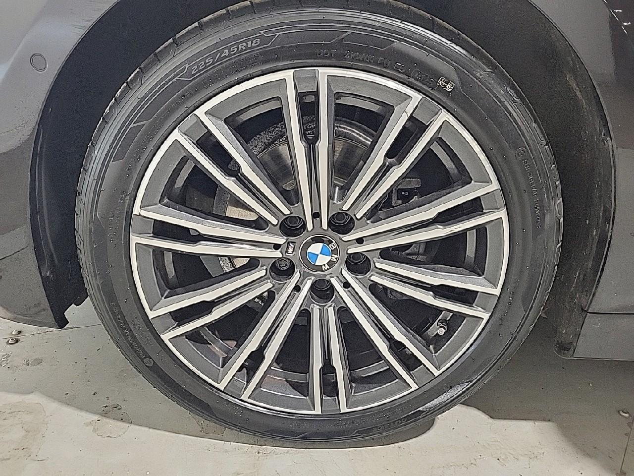 Bmw Serie 3 touring 318d 150 ch bva8 m sport — photo 16
