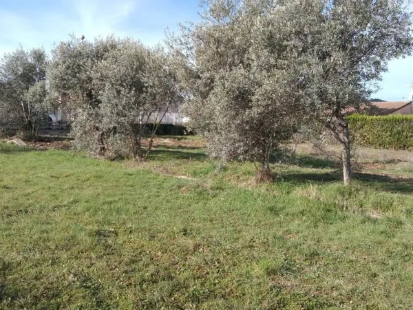 Terrain 500 m²