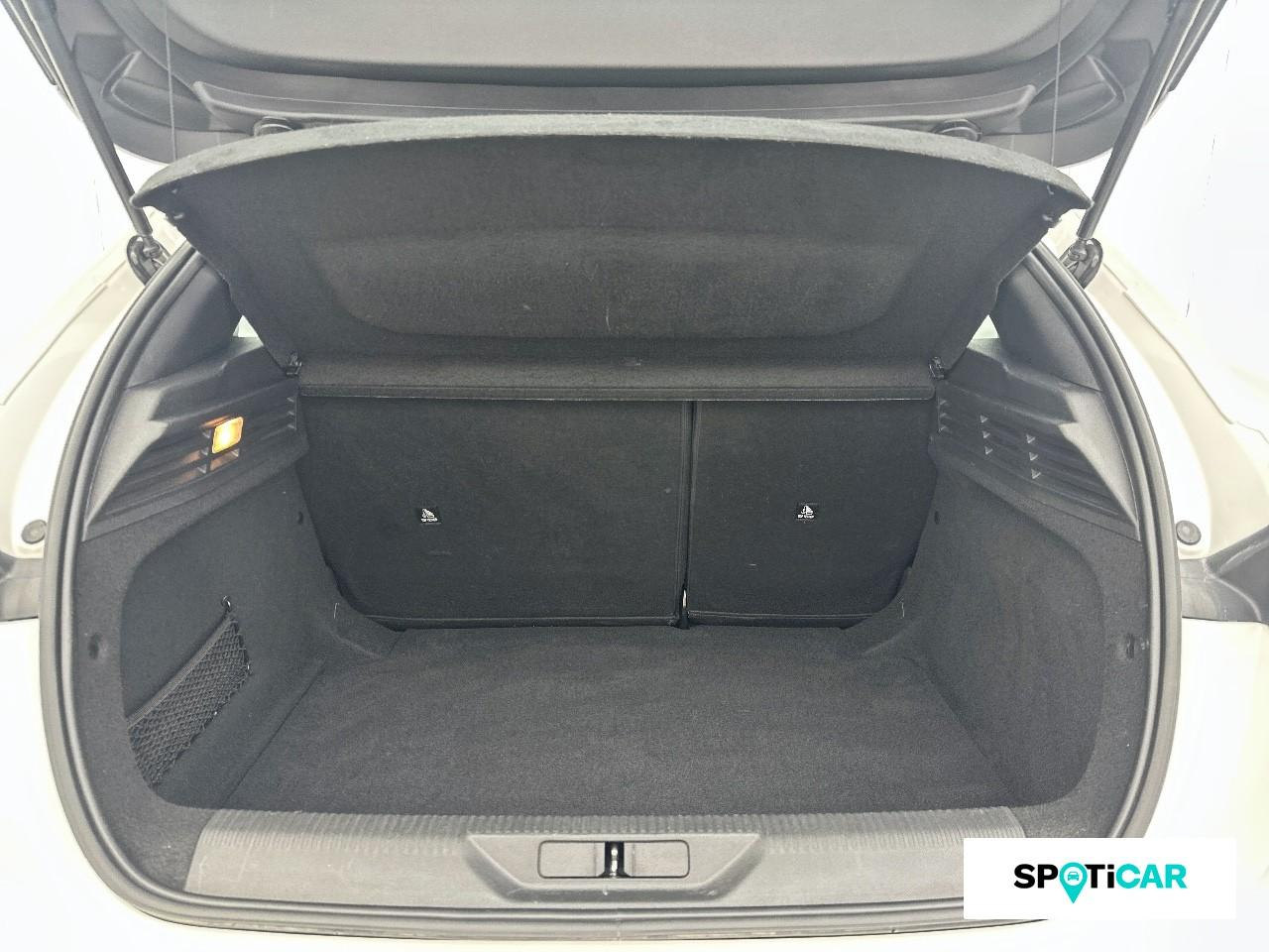 Peugeot 308 1.5 bluehdi 130ch s&s active pack — photo 6