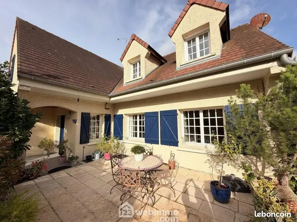 Propriété 10 pièces 256 m²