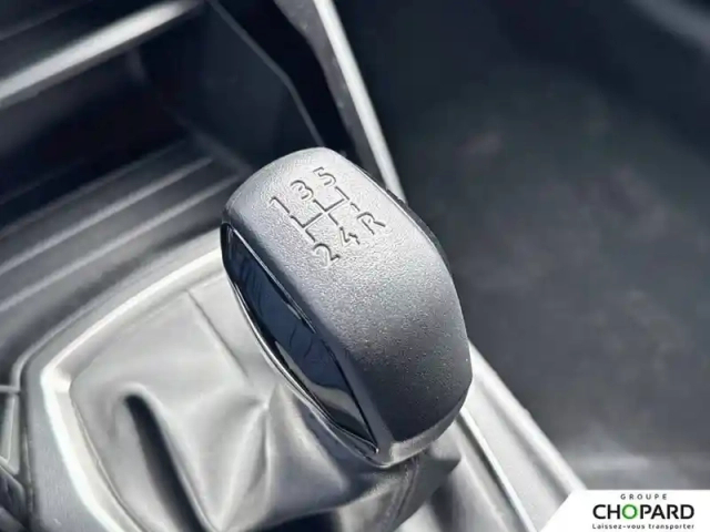Peugeot 208 puretech 75 s&amp;s bvm5 — photo 23