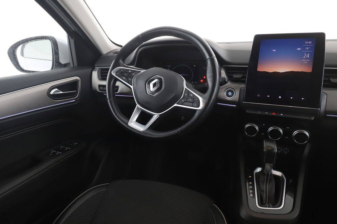 Renault Arkana 1.6 E-Tech Intens — photo 12