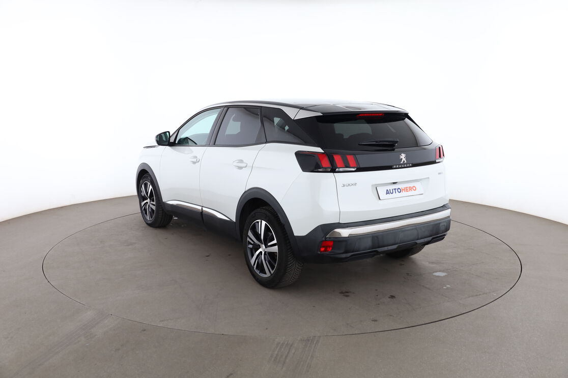 Peugeot 3008 1.2 PureTech Allure — photo 3
