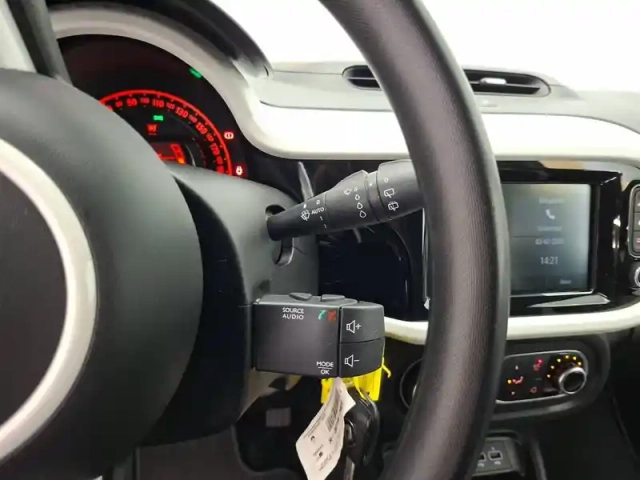Renault Twingo iii sce 65 — photo 28