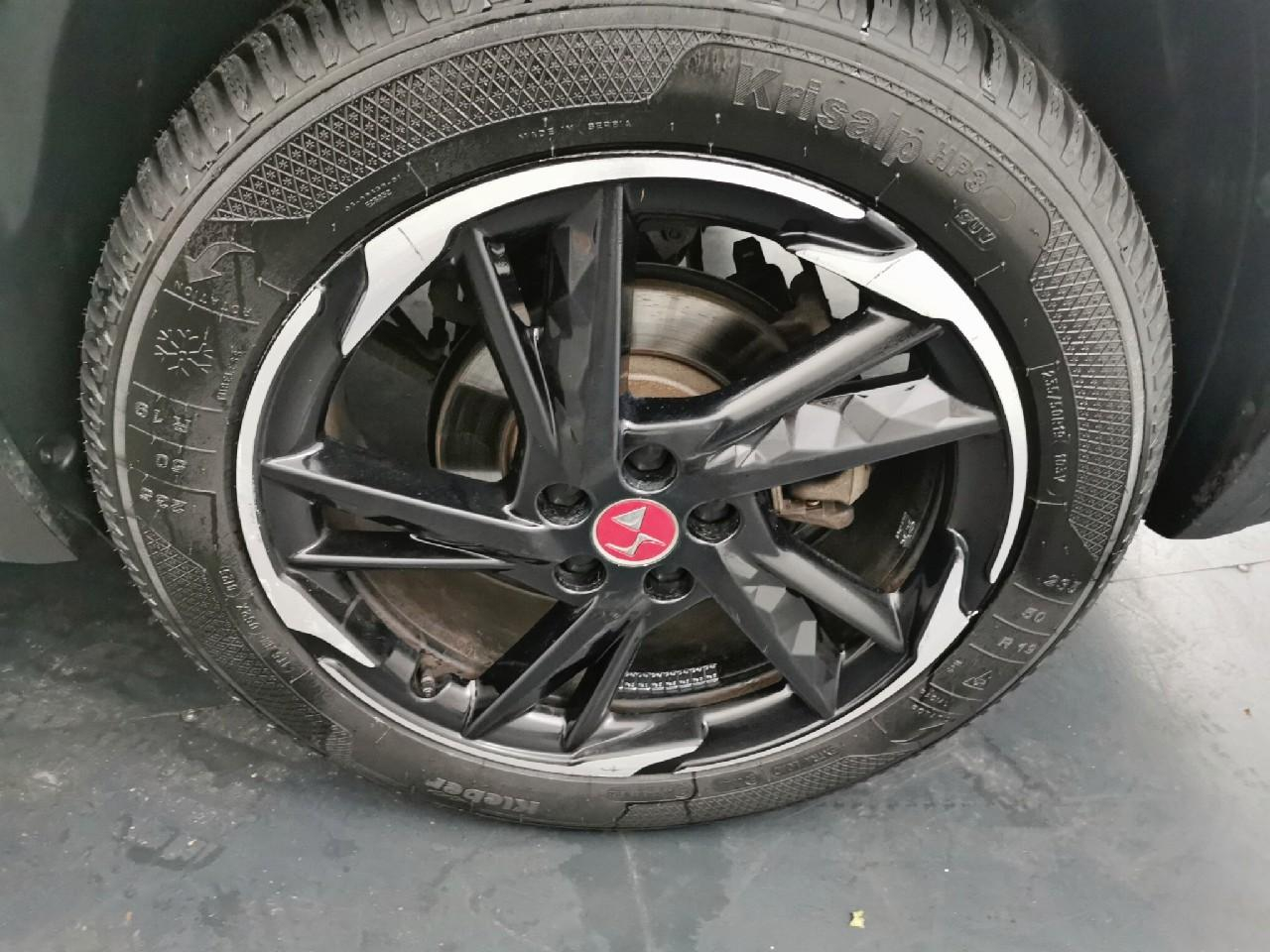 Ds Ds 7 crossback crossback bluehdi 130 eat8 performance line — photo 16